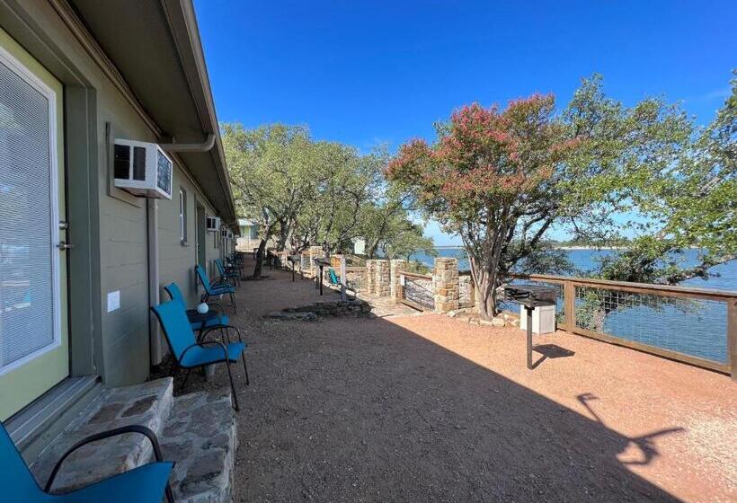 Suite with lake view, Painted Sky Inn