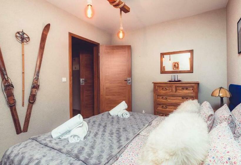 Apartamento 1 Dormitório com Terraço, Villa Delta Boutique