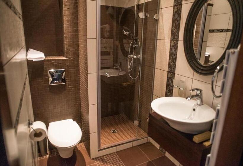 Номер Стандарт, Apartamenty Siedem Komnat Siedmiu Mistrzów