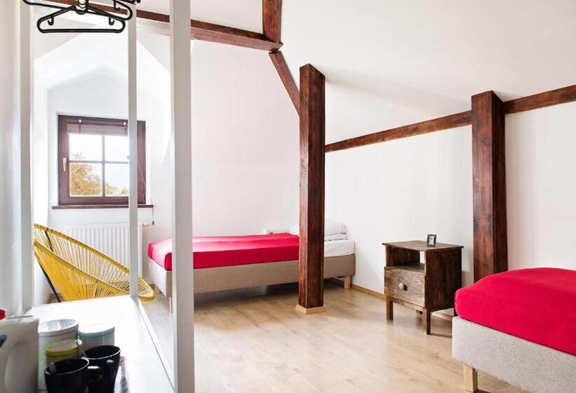 Четырехместный Номер Стандарт, Hostel Starówka