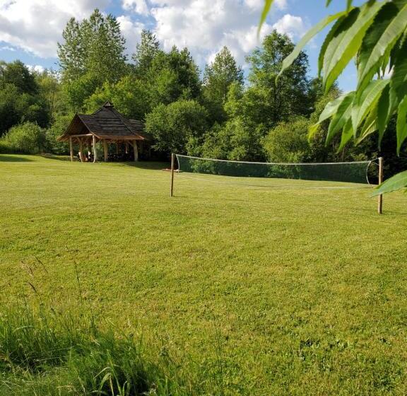 3 Bedroom Suite, Zagroda Berezanka