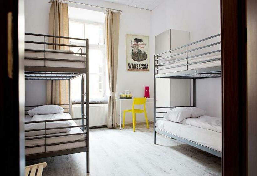 Четырехместный Номер Стандарт, Hostel Królewska