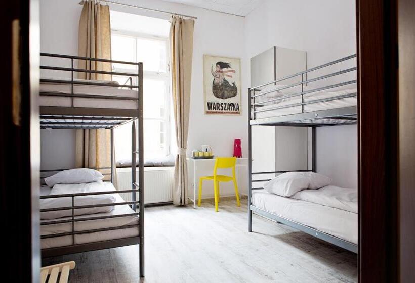 Семейный Номер, Hostel Królewska