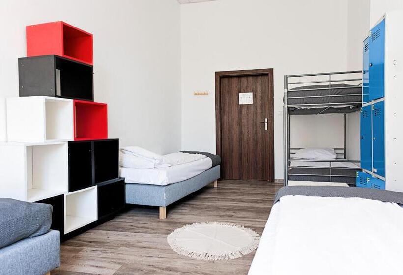 Семейный Номер Совместный Санузел, Hostel Królewska