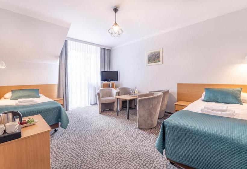 Номер Стандарт Трехместный, Solina Resort & Spa