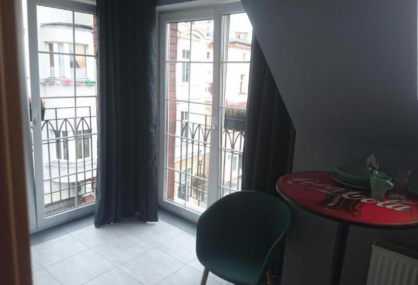 Номер Стандарт, Minihostel żary