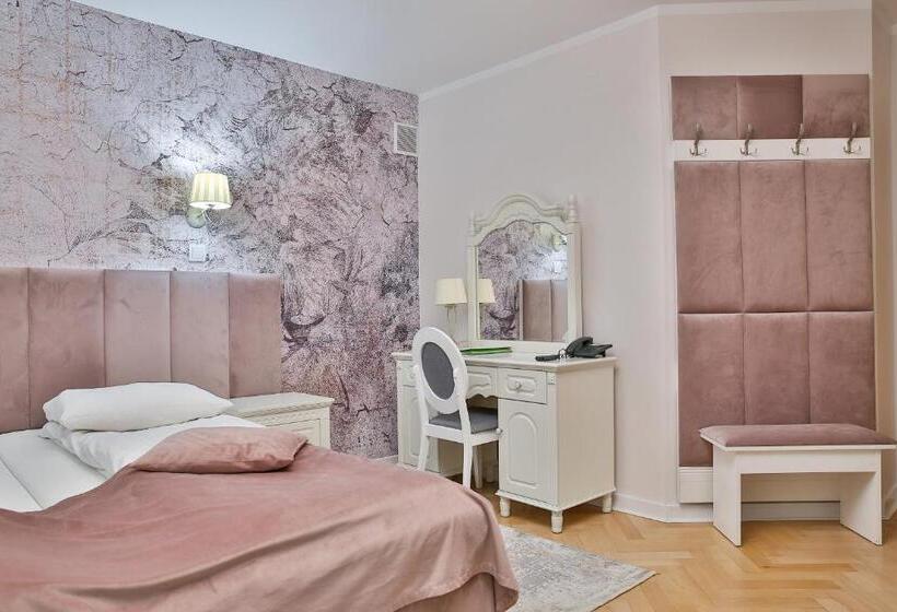 Апартаменты 2 Спальни, Wiosna