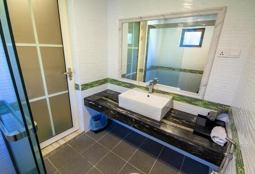 Номер Deluxe Кровать Кинг, The Kandu Resort