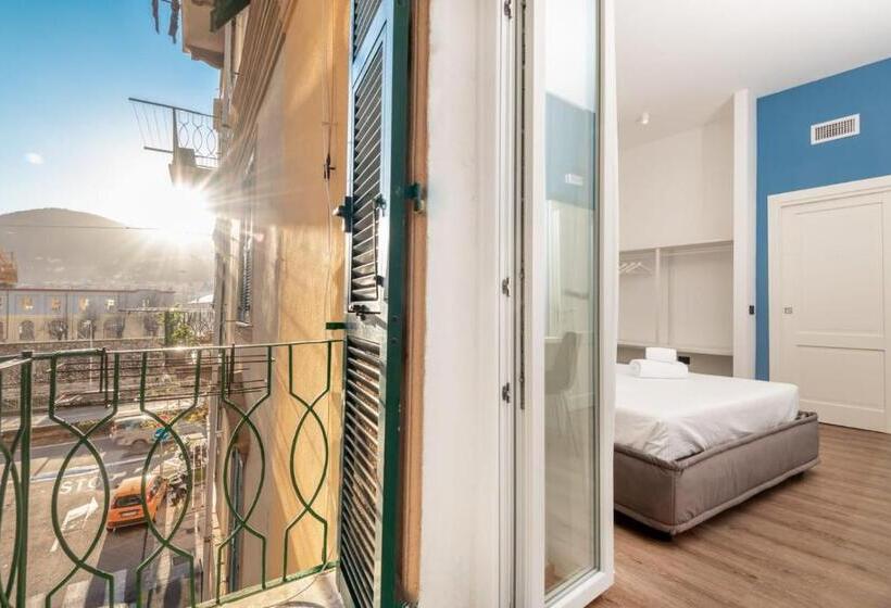 اتاق لوکس, Nelli Rooms Via Biassa