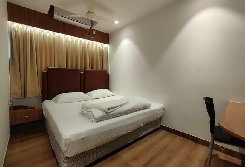 Номер Economy, Staymaker Hotel Mohan Palace