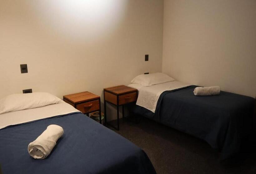 标准间, Hostal Litoral
