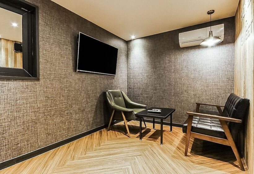 Family Suite, The Sweet