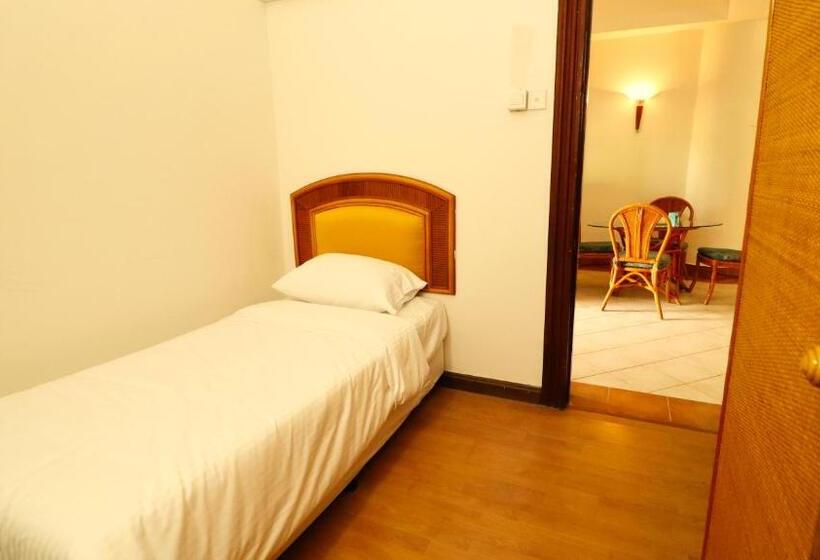 2 Bedroom Apartment with Views, Long Sands Port Dickson