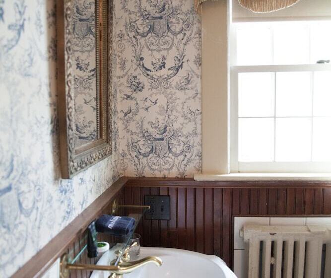 스탠다드 룸, Bee And Thistle Inn