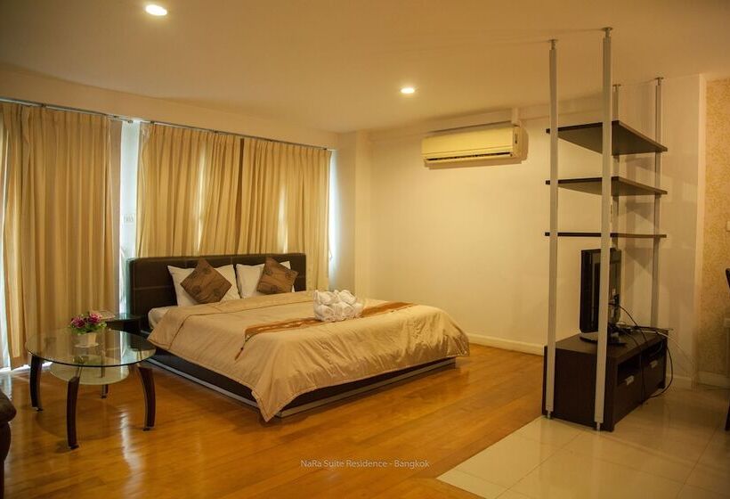 Escritório Deluxe, Nara Suite Residence Bangkok