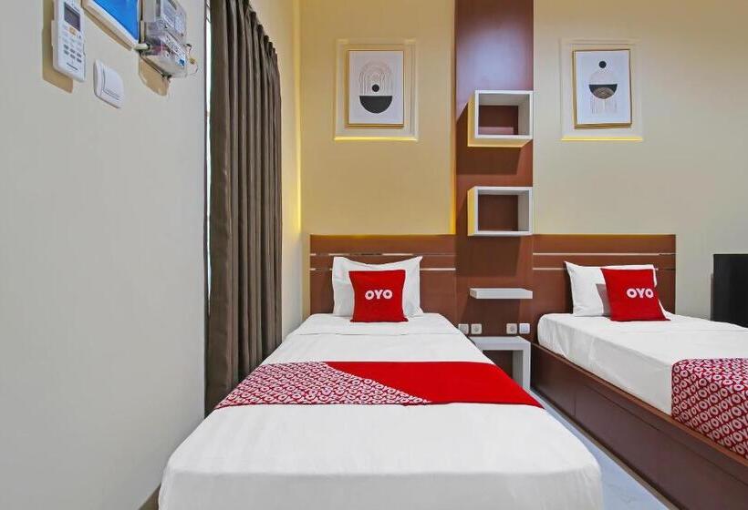 Номер Deluxe, Capital O 92105 A Shanti Inn