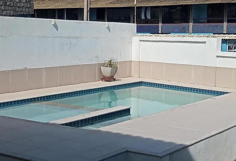 غرفة قياسية مطلّة علي حمام السباحة, Vista Mar Suítes