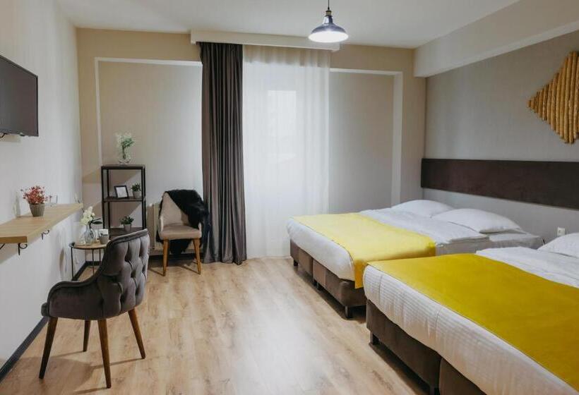 Quarto Quádruplo Estandar, Gabata Inn