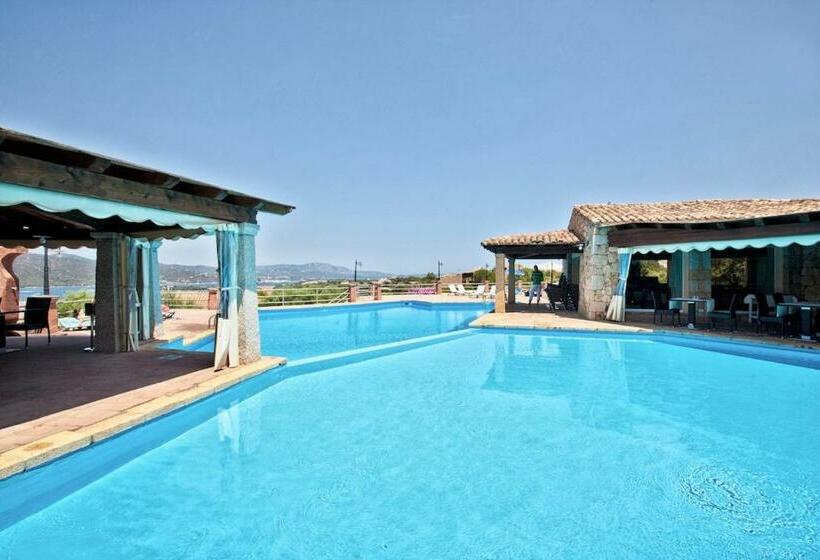 Standard Studio, Apartments In Residence With Swimming Pool In Porto Rotondo