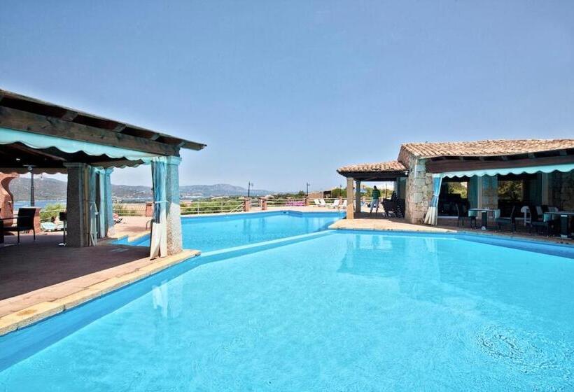 Апартаменты Deluxe 1 Спальня, Apartments In Residence With Swimming Pool In Porto Rotondo