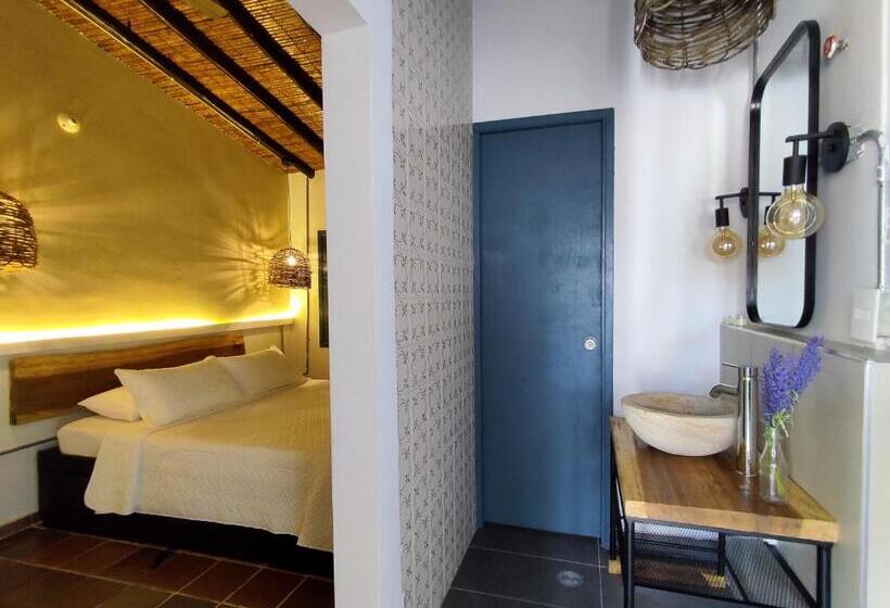 Standaardkamer met Balkon, Trip Monkey Girón