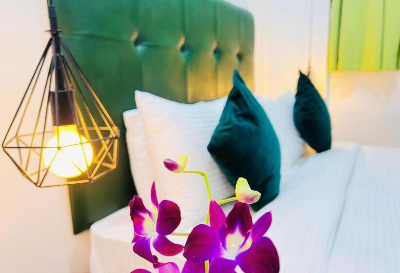 Quarto Estandar com Sacada, The Mayfield Resort, Vagator