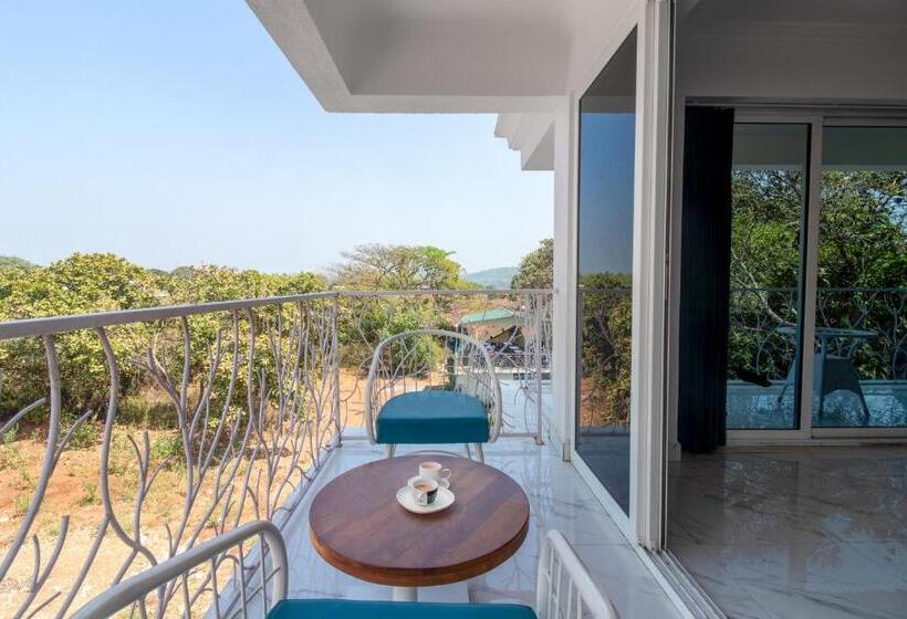 Quarto Estandar Vista Piscina, The Mayfield Resort, Vagator