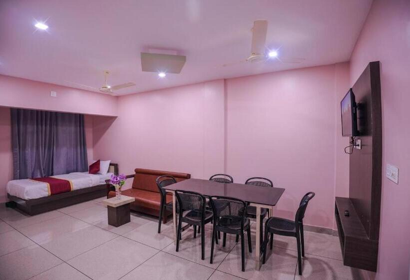 Апартаменты 2 Спальни, Zanbaq Residency