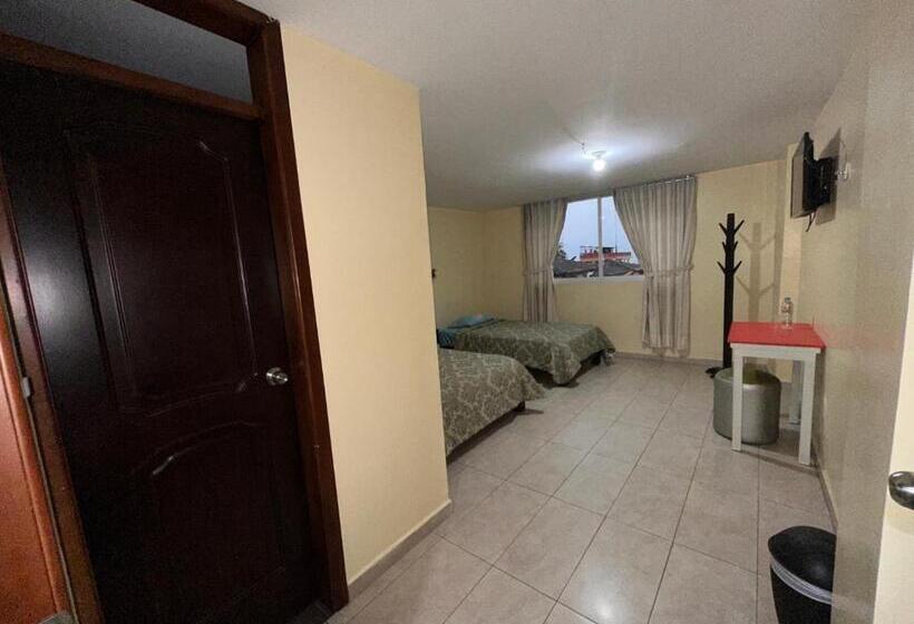Quarto Triplo Estandar, Hostal La Perla Del Sur
