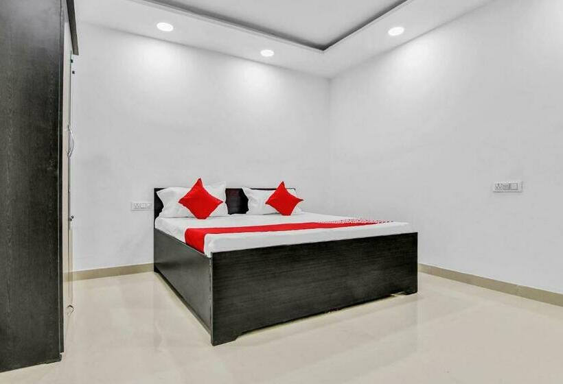 트리플 클래식 룸, Flagship Hotel Secret Mirage Near Rithala Metro Station