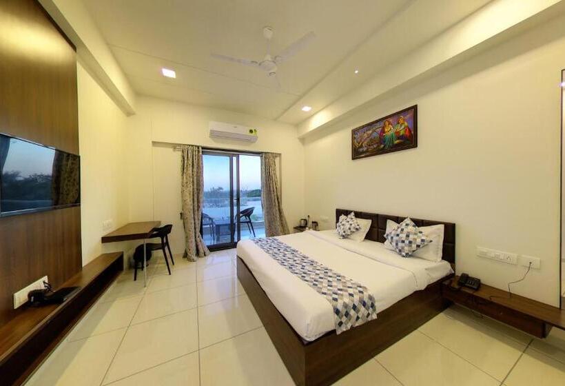 Номер Superior Кровать Кинг, Anantam Resort