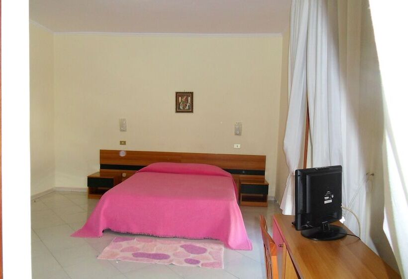 Номер Стандарт, Astoria Pompei