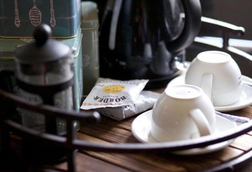 Семейный Номер, The Woolpack Inn