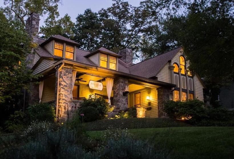 带大床的复式套间, Stonehurst Place Bed & Breakfast