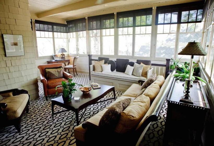 带城市景观的标准间, Stonehurst Place Bed & Breakfast