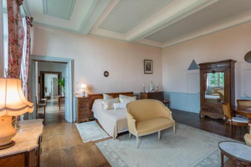 Президентский Люкс, Chateau D Estrac