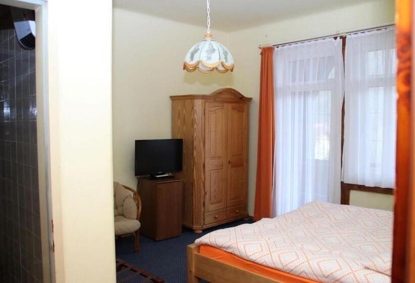 اتاق استاندارد سه نفره, Gasthof Edelweiss