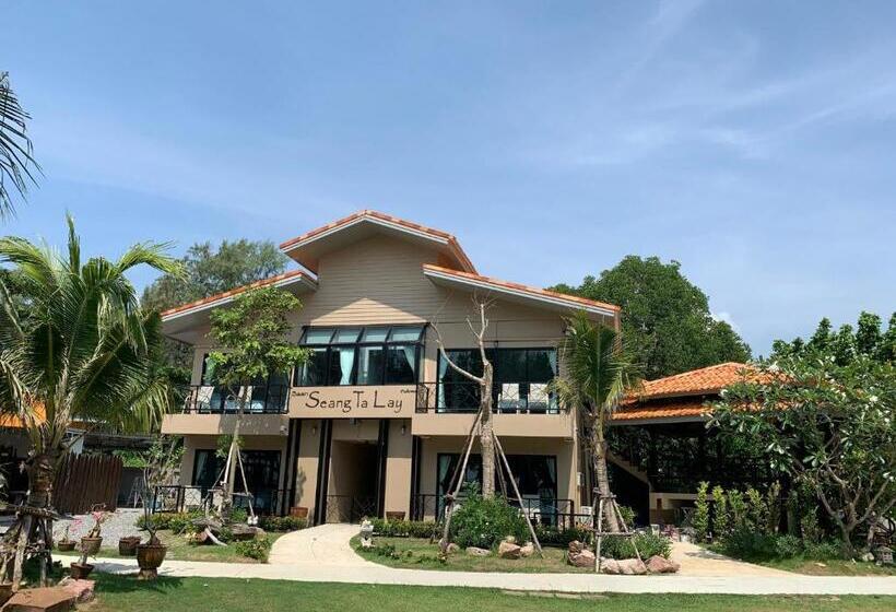 اتاق راحتی سه تخته, Chanchaolao Beach Resort