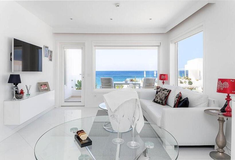 Люкс Вид на Море, Lani S Suites De Luxe   Adults Only