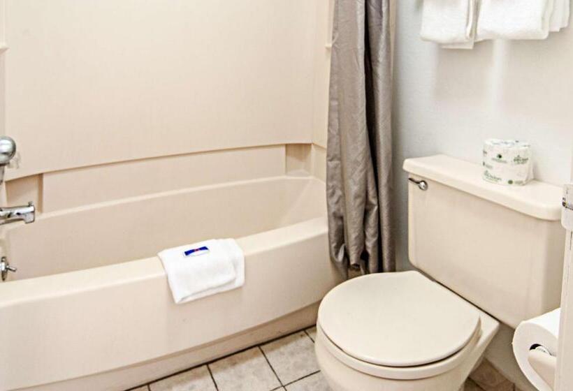 Люкс Кровать Кинг, Motel 6southgate, Mi  Detroit