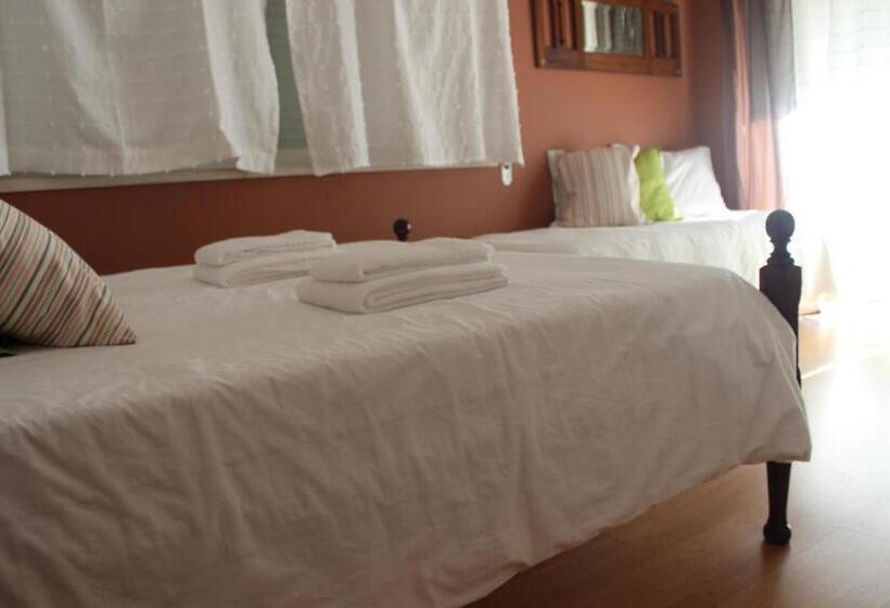 Номер Стандарт Совместная Ванная, Ericeira Chill Hill Hostel & Private Rooms