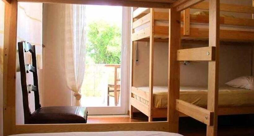 Кровать в Общей Комнате, Ericeira Chill Hill Hostel & Private Rooms