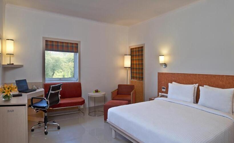 豪华房间, Nirwana Hometel Jaipur  A Sarovar