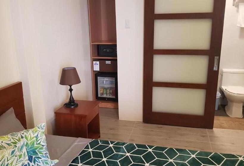 Quarto Superior, Hayahay Resort