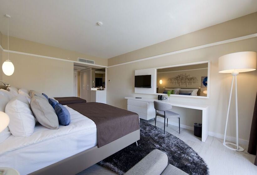 Четырехместный Номер Стандарт, Akra Fethiye Tui Blue Sensatori - Ultra All Inclusive