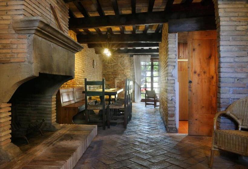Апартаменты 2 Спальни, Albergo Diffuso Borgo Montemaggiore