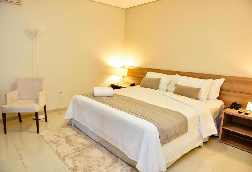 스위트, Nobile Suites Gran Lumni
