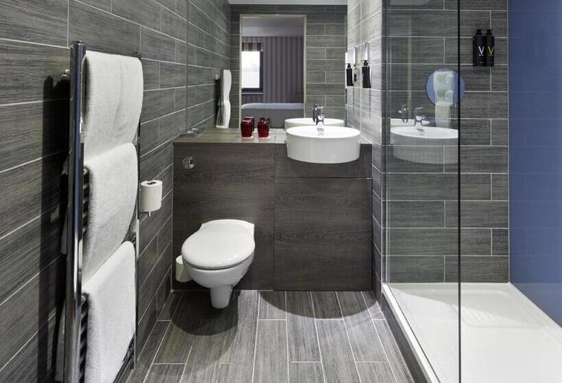 Номер Superior, Village Hotel Glasgow