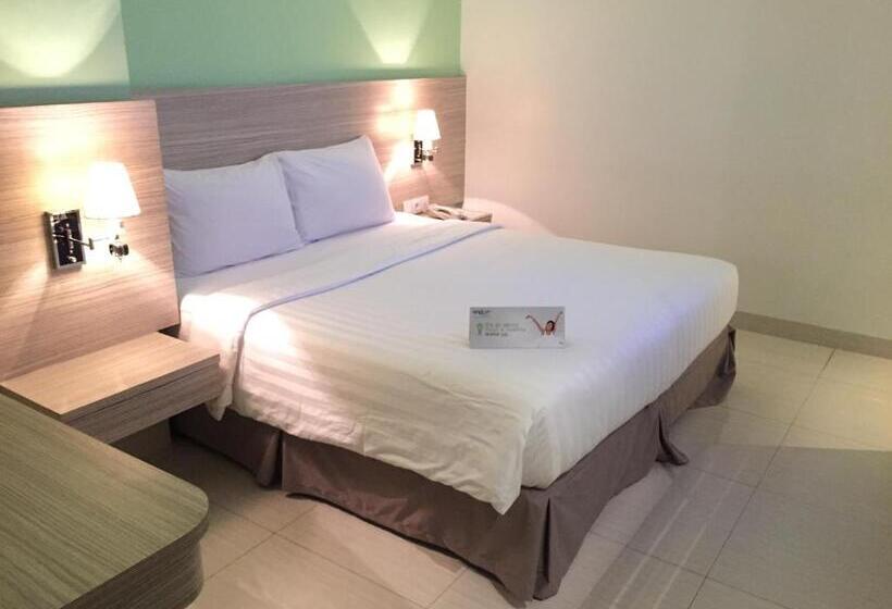 غرفة سوبيريور سرير كينج, Whiz Prime Hotel Kelapa Gading