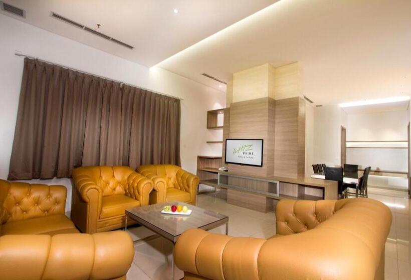 סוויטה משפחתית, Whiz Prime Hotel Kelapa Gading